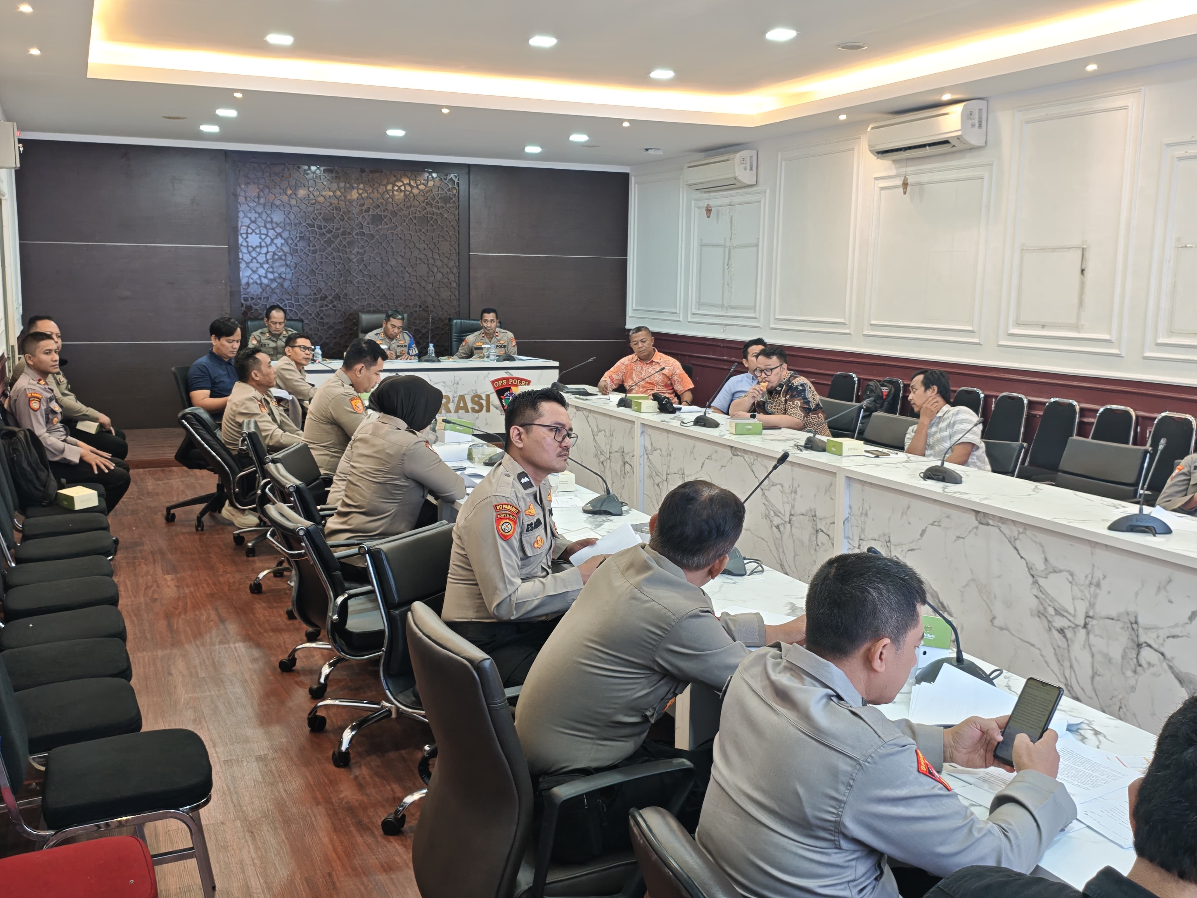 Pengamanan Perusahaan & Pabrik